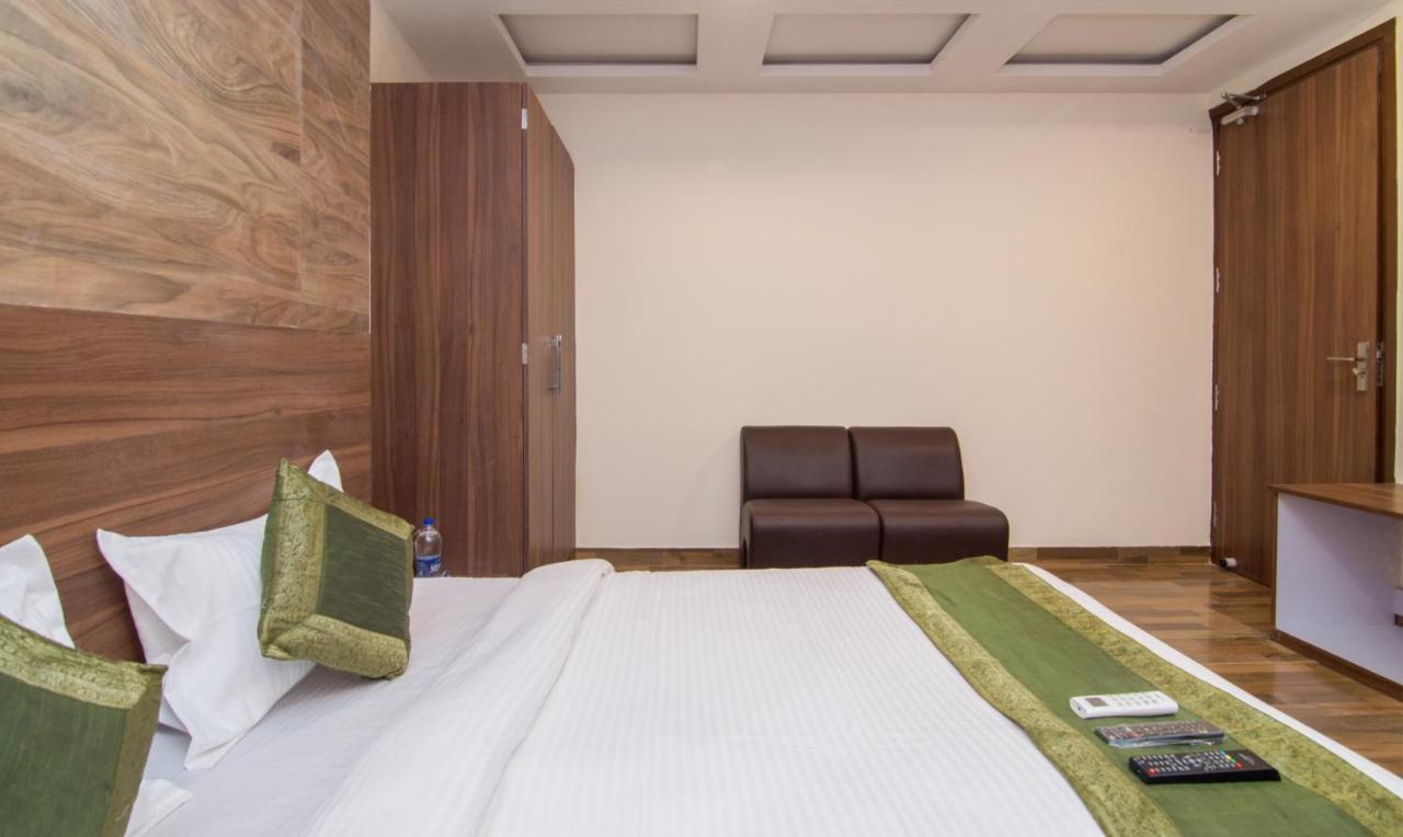Hotel Treebo Trend Bipin International Lucknow Zewnętrze zdjęcie
