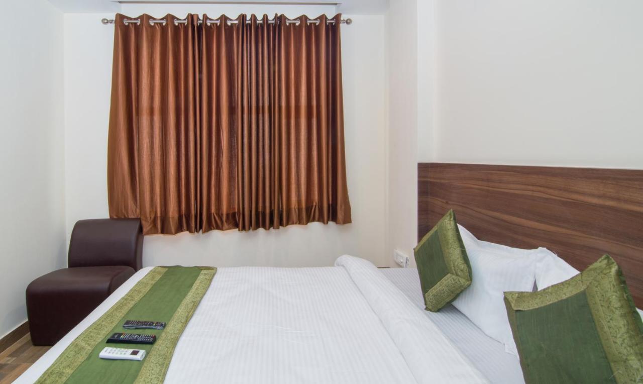 Hotel Treebo Trend Bipin International Lucknow Zewnętrze zdjęcie