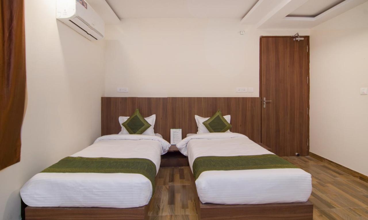 Hotel Treebo Trend Bipin International Lucknow Zewnętrze zdjęcie