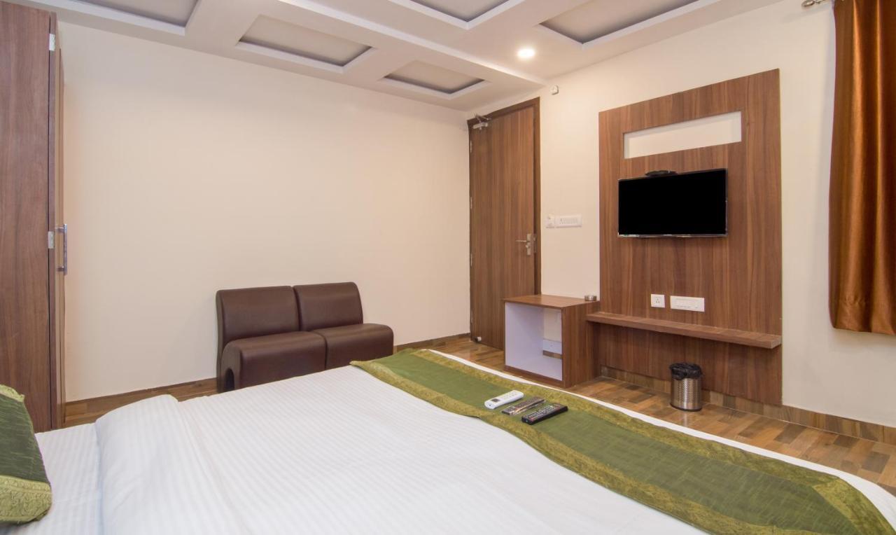 Hotel Treebo Trend Bipin International Lucknow Zewnętrze zdjęcie