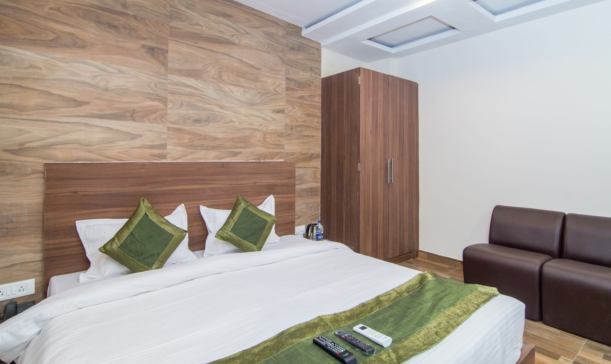 Hotel Treebo Trend Bipin International Lucknow Zewnętrze zdjęcie